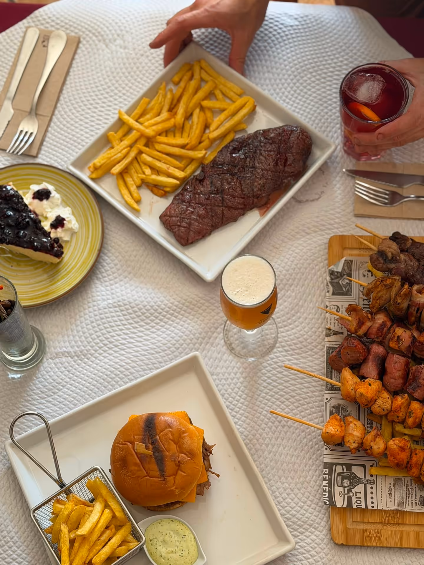 Ambiente del Restaurante Don Quijote Estremera en Estremera, Madrid 22