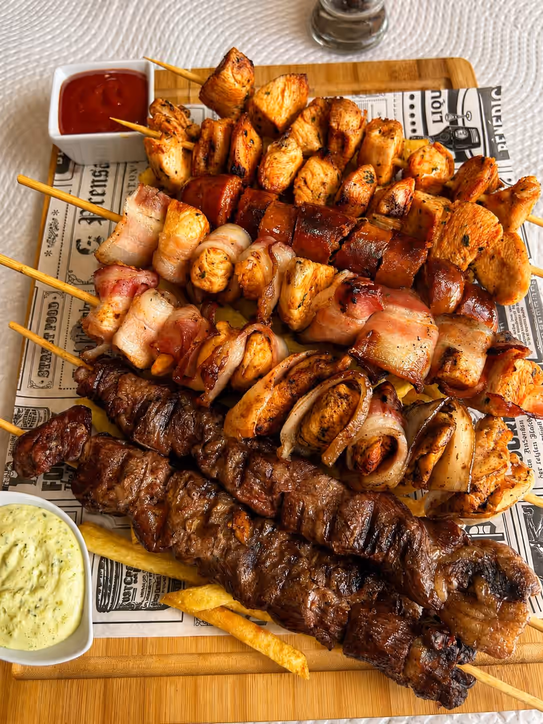 Tabla de brochetas — Restaurante Don Quijote Estremera, Estremera (Madrid)