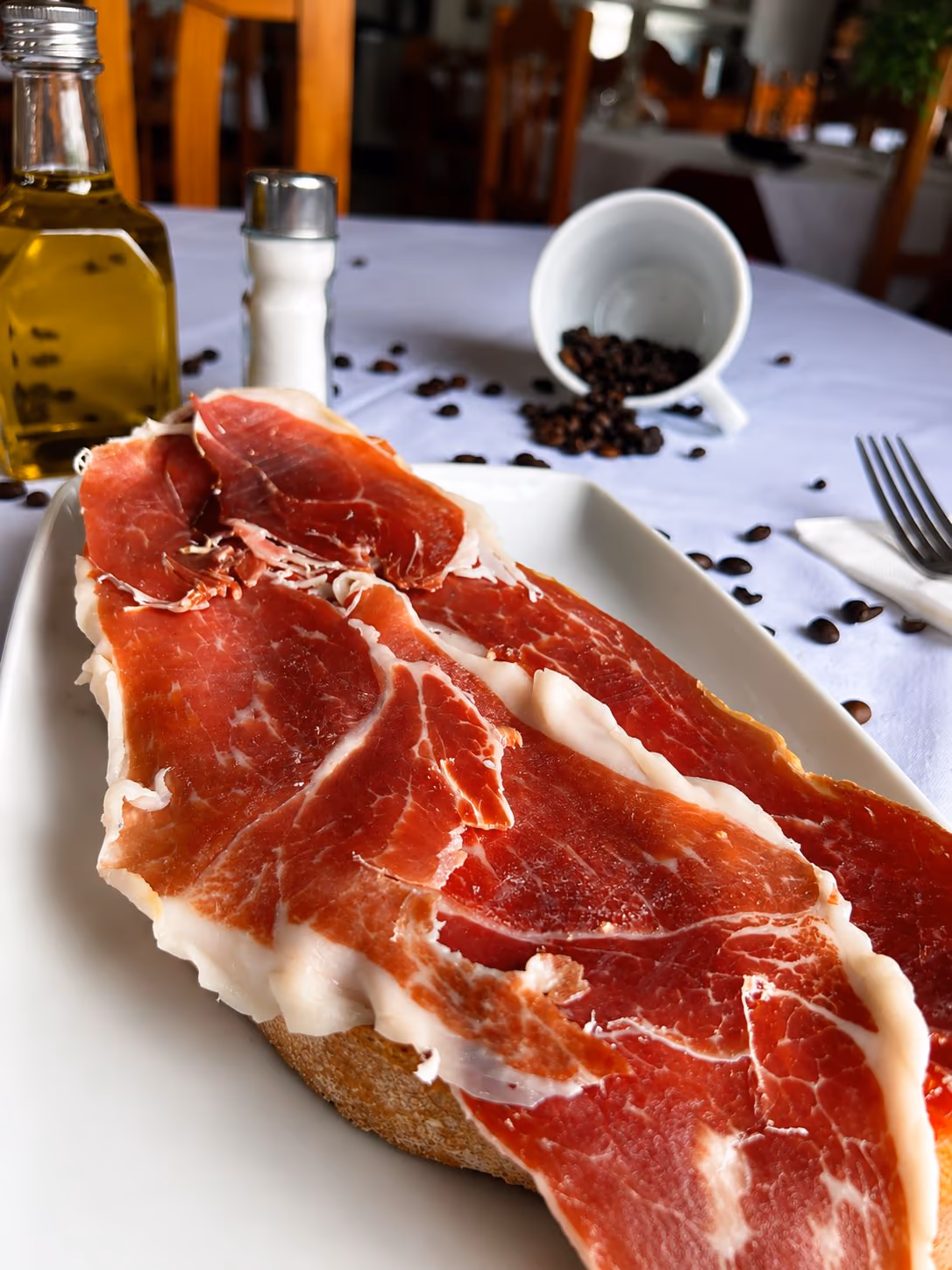 Tosta de tomate con jamón